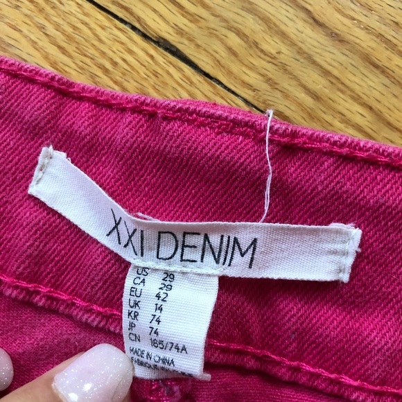 XXI Forever 21 Pink Jean Shorts Sz 29 - Picture 4 of 4